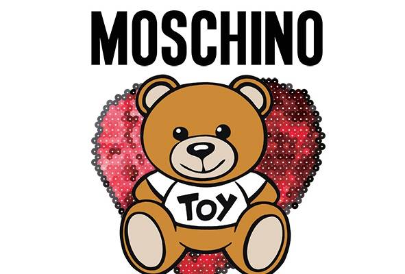 卡通潮牌MOSCHINO熊爱心印花矢量图服装裁片T恤烫图印花花型素材