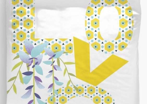 Love Pattern Duvet cover with Japanese Flower, with beautiful spring and summer colors yellow, blue and mauve.