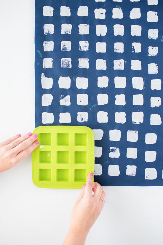 7 Ways to Create Patterned Holiday Gift Wrap Using Items you Already Have in Your House