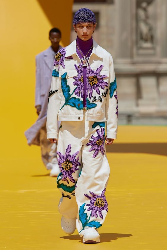 Louis Vuitton Spring 2023 Menswear Fashion Show | Vogue