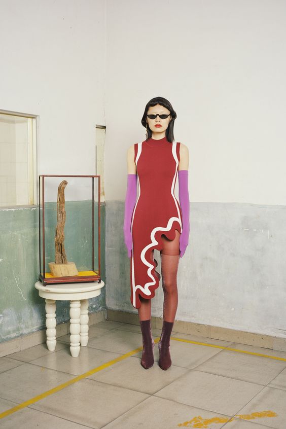 The complete PH5 Fall 2018 Ready-to-Wear fashion show now on Vogue Runway.