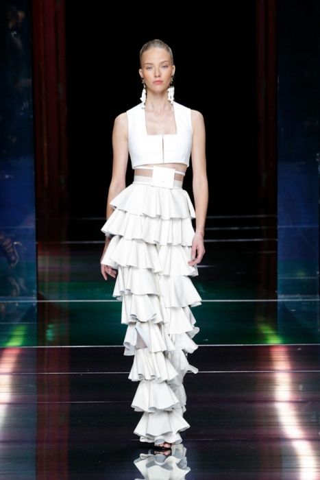 Balmain-Spring-Summer-2016-Runway56