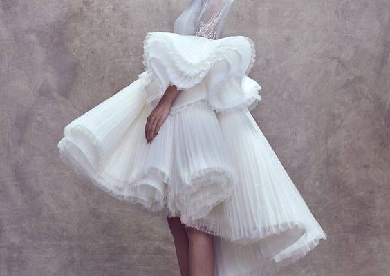 18 Vintage-Inspired Puff Sleeve Wedding Dresses That Make A Timeless Statement!