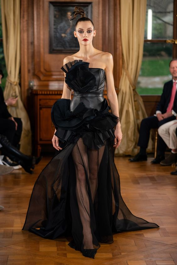 Ronald van der Kemp Spring 2019 Couture Collection