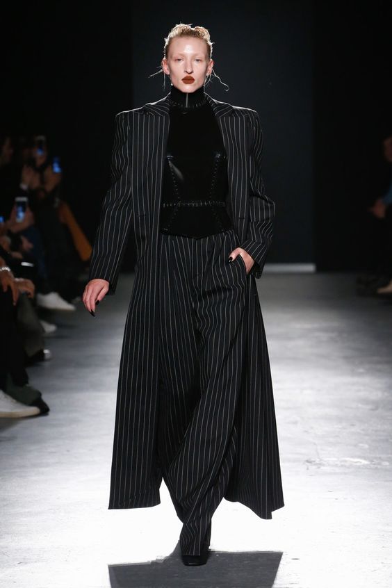 Gareth Pugh Fall 2018 Ready-to-Wear Collection