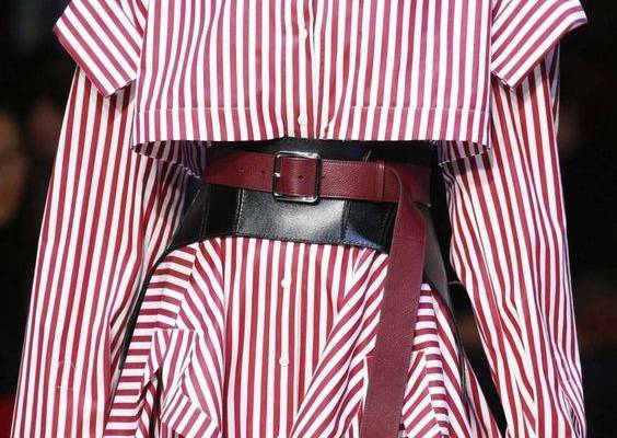 Alexandre McQueen Fall Winter 2018 2019 Vogue Runway. Read the Fall Winter 2018 ...