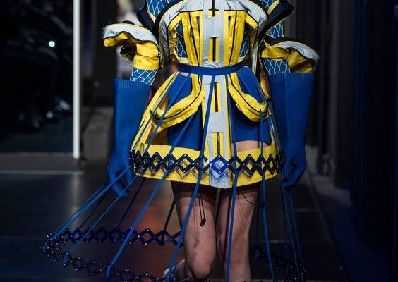 The complete Maison Margiela Spring 2018 Couture fashion show now on Vogue Runway.