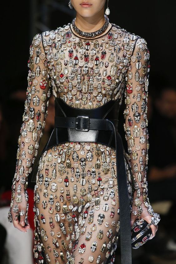 Alexander McQueen Fall 2018 Ready-to-Wear Fashion Show