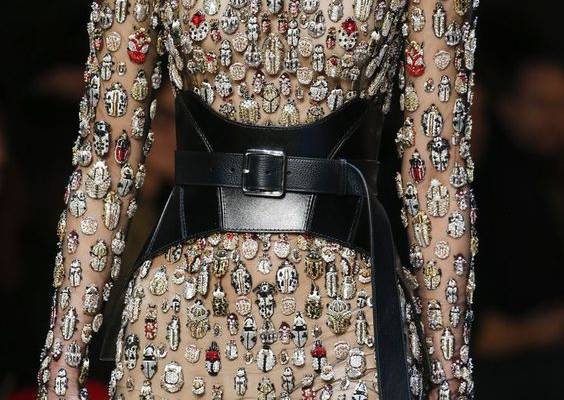 Alexander McQueen Fall 2018 Ready-to-Wear Fashion Show