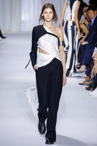 Ann Demeulemeester Spring 2017 Ready-to-Wear Collection