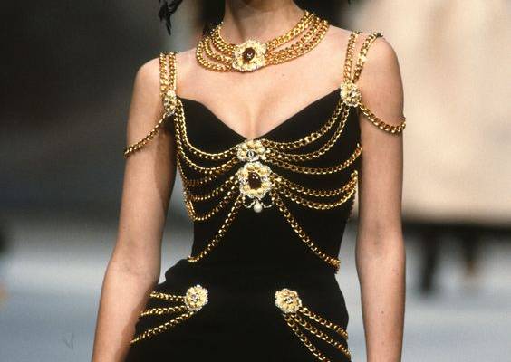 37 Breathtaking Couture Jewellery Moments