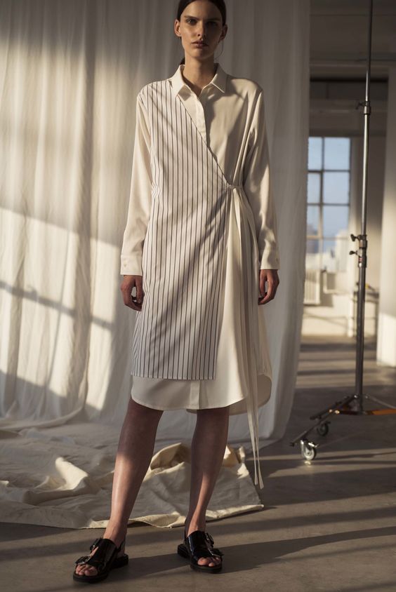 The complete Shaina Mote Spring 2017 Ready-to-Wear fashion show now on Vogue Runway.