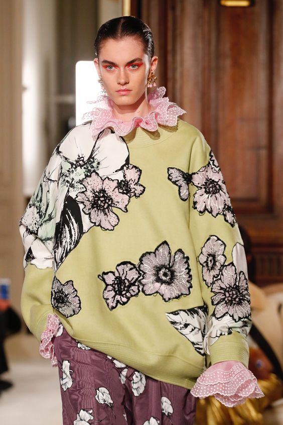 Valentino Spring 2018 Couture Collection – Vogue