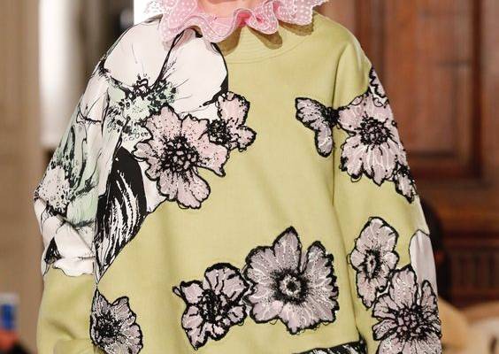 Valentino Spring 2018 Couture Collection - Vogue