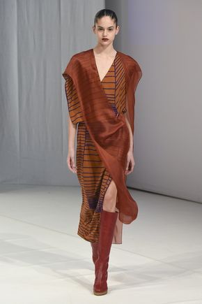 Chalayan Fall 2018 Ready-to-Wear Fashion Show