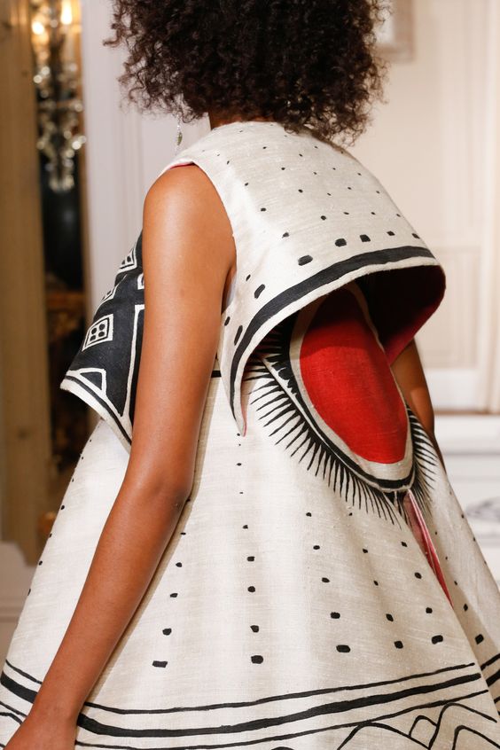 Schiaparelli Spring 2018 Couture Collection – Vogue