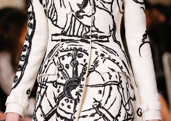 Christian Dior Spring 2018 Couture Fashion Show