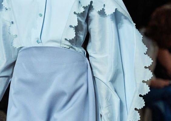 Stella McCartney Spring 2020 Ready-to-Wear collection, runway looks, beauty, models, and reviews.