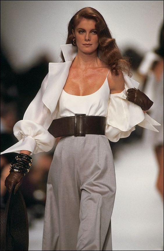 Fashion show ready -to -wear Spring -summer 1991 in Paris, France in October, 1990 – Dior. Get premium, high resolution news photos at Getty Images
