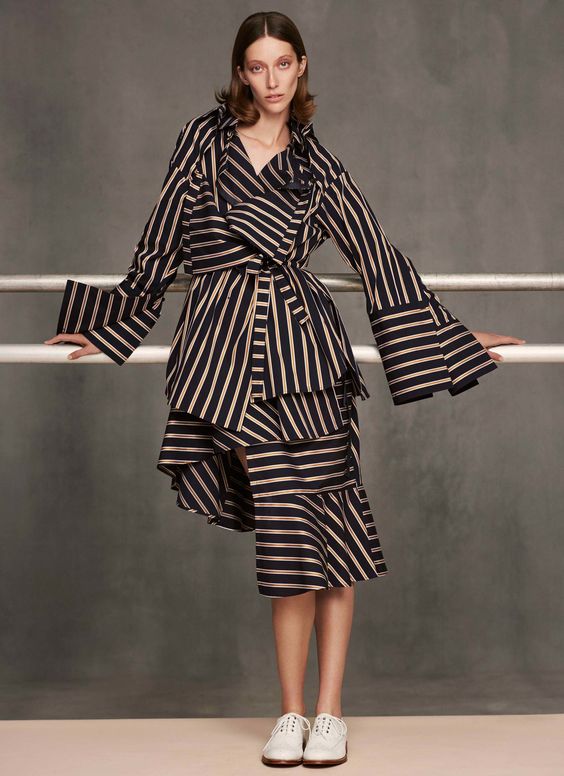 The complete Palmer Harding Resort 2018 fashion show now on Vogue Runway.