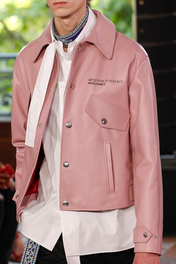 Valentino Spring 2018 Menswear Fashion Show