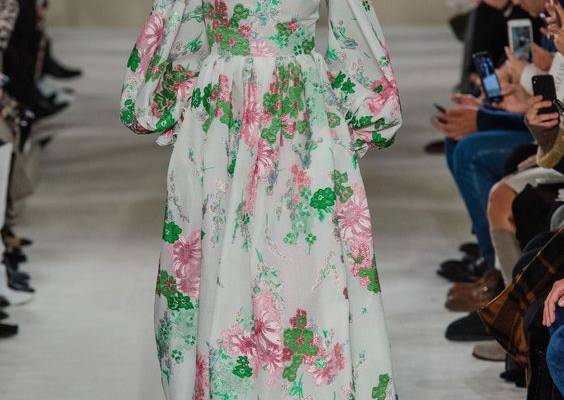 Valentino Spring 2019 Couture Fashion Show - Vogue