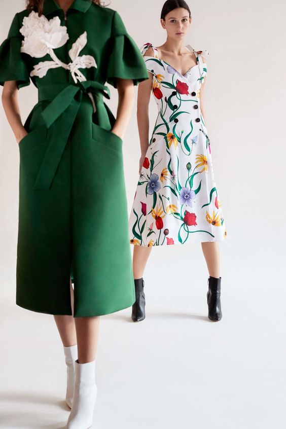 Carolina Herrera Pre-Fall 2018 Collection Photos – Vogue