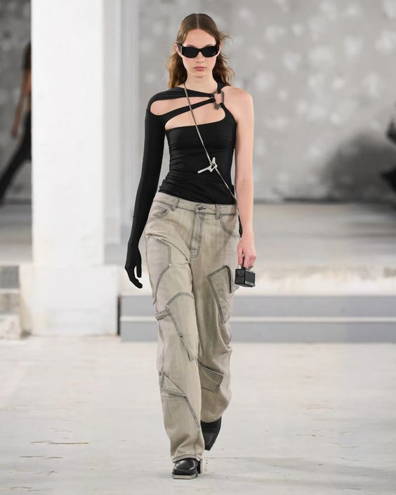 Heliot Emil Puts Pedal to the Metal for Spring 2023 | Vogue