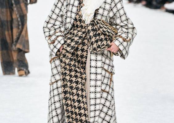 Chanel Fall 2019 Ready-to-Wear Fashion Show - Vogue