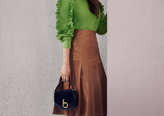 The complete Escada Fall 2018 Ready-to-Wear fashion show now on Vogue Runway.