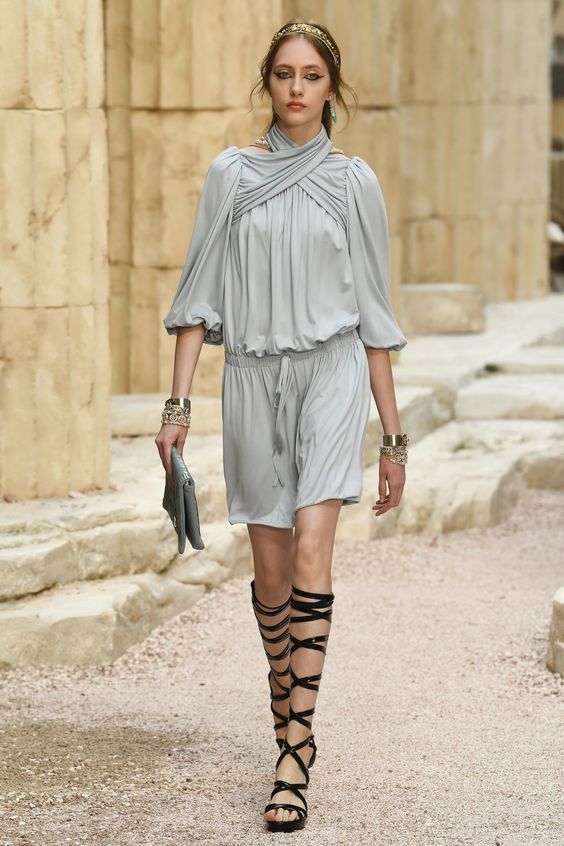 Chanel Resort 2018 Collection – Vogue