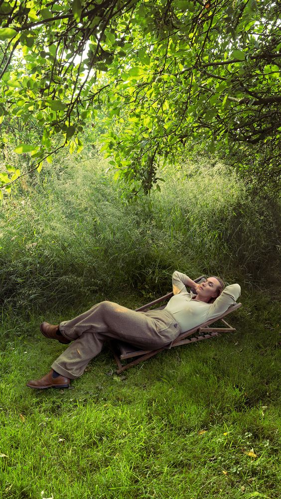 For Kate Winslet, Lee Miller—photographer, war correspondent, fashion model, and adventurer par excellence—is the role of a lifetime. In Vogue’s October issue, she shares the extraordinary story behind her forthcoming film “Lee.”