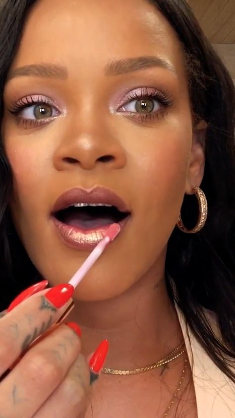 The superstar and beauty mogul shares her guide to 10-minute going-out makeup featuring Fenty Beauty’s best, of course. Tap to watch.