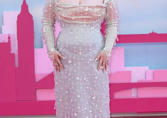 These outfits were all about the finishing touches. Tap to see more.