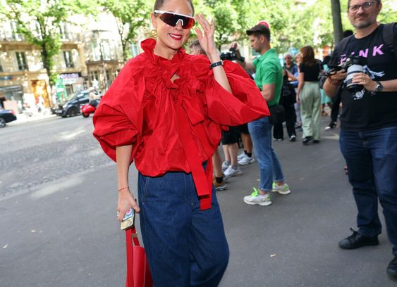 Phil Oh is on the ground in Paris, capturing the best street style from the fall 2023 couture shows. Tap to see more.