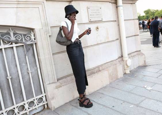 Phil Oh is on the ground in Paris, capturing the best street style from the fall 2023 couture shows. Tap to see more.