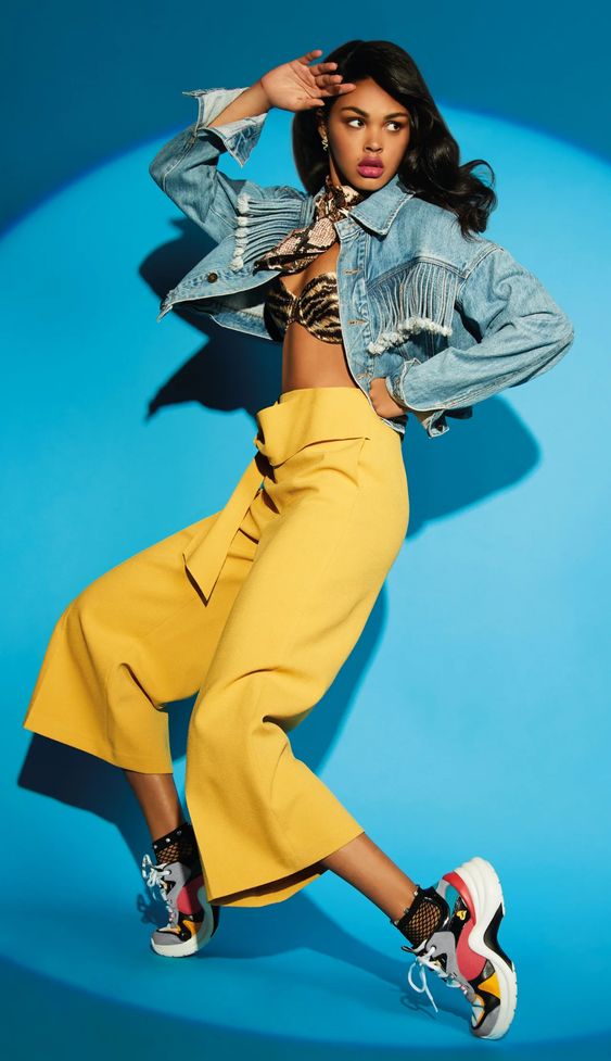 Hay un par de zapatillas de tendencia perfecto para cada look (y sabemos cuáles son)