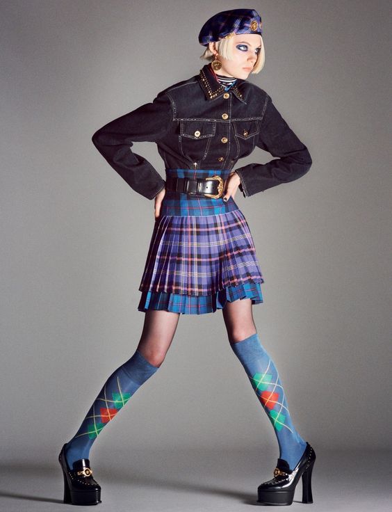 Theo Sion Flashes Fran, Imaan