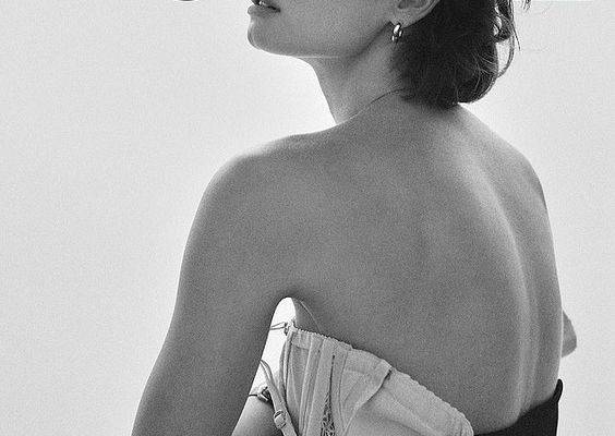 Taylor Hill sizzles in a nude bra as she covers Vogue Mexico