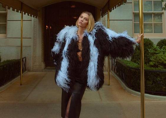 Karlie Kloss Models Autumn Outerwear for Vogue Turkey