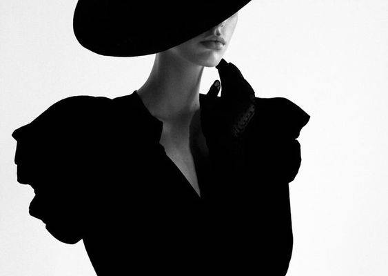 Frederico Martins Captures Jessie Bloemendaal for Vogue Portugal — Anne of Carversville