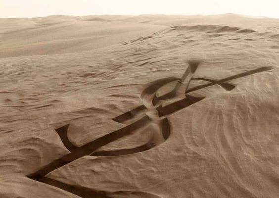 Saint Laurent: The top 5 trends from the show presented in the desert