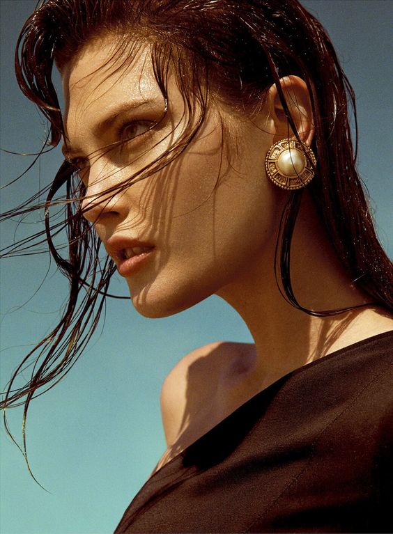 Catherine McNeil Simmers In ‘Cuentos de Sirena’ By Greg Kadel For Vogue Spain May 2015 — Anne of Carversville