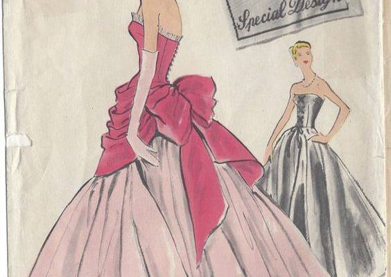 1957 Vintage Vogue Sewing Pattern Evening Dress B31