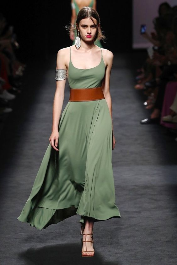 Marcos Luengo Madrid Printemps-Été 2020 – Défilé | Vogue Paris