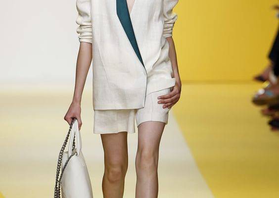 Akris Spring 2017 Ready-to-Wear Collection