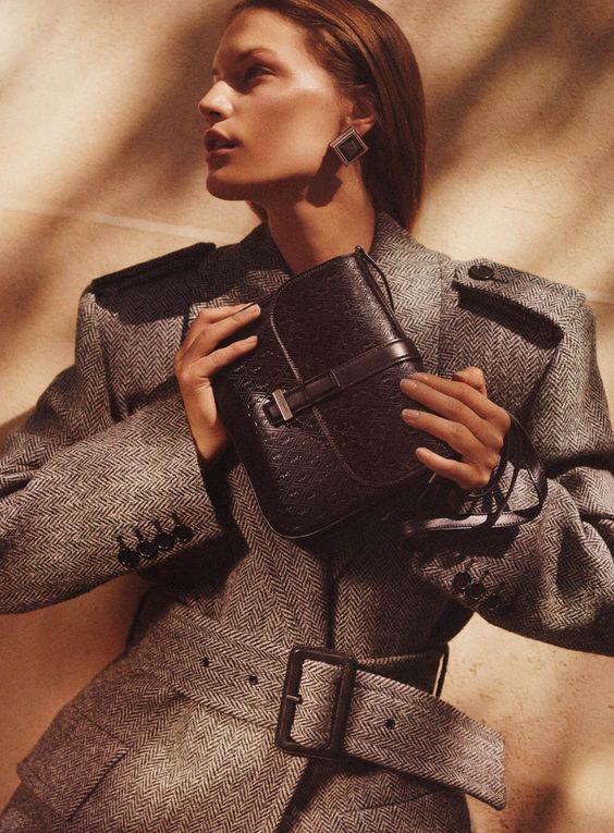 Faretta Radic Is Luxury Bag Lady in ‘Paris Fétiche’ by Mel Bles for Vogue Paris September 2019 — Anne of Carversville