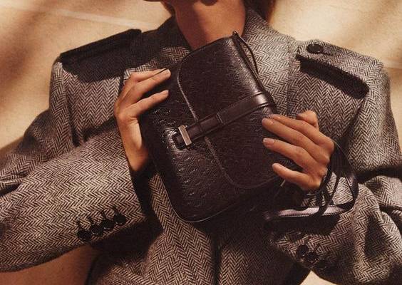 Faretta Radic Is Luxury Bag Lady in ‘Paris Fétiche’ by Mel Bles for Vogue Paris September 2019 — Anne of Carversville