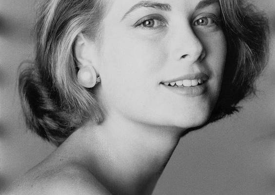 Rarely Seen Photos From Grace Kelly’s “Wedding of the Century,” 63 Years Ago