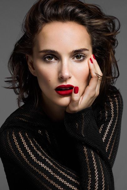 Inside Natalie Portman’s Make-up Bag